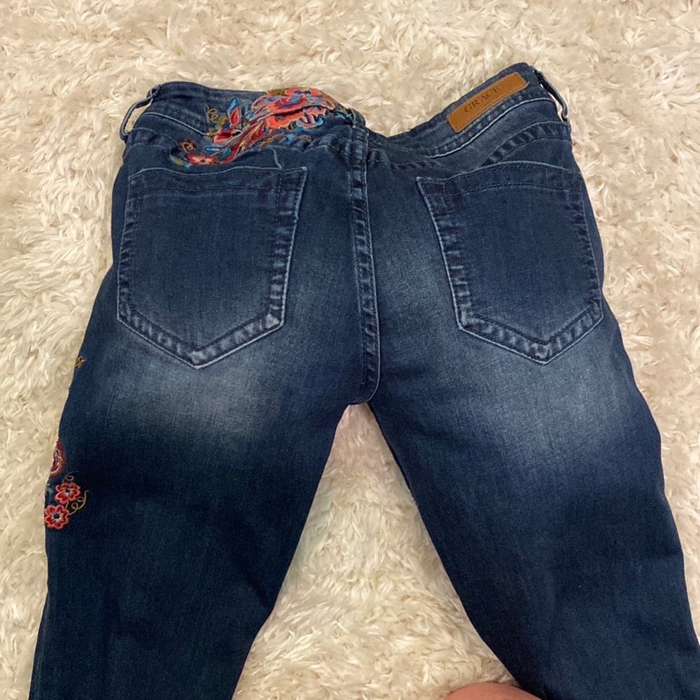 Grace in La skinny 27 lower to mid rise